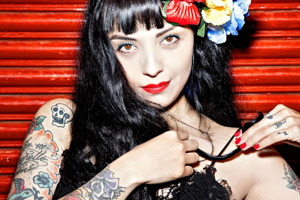 mon Mon Laferte llevará "La Gira de Norma" al festival Coachella 2019