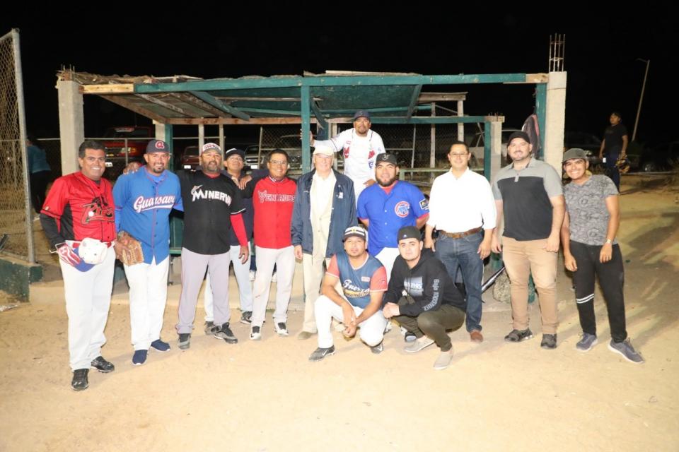 ooomsapas Busca Oomsapas Los Cabos la integración y convivencia de su personal a través del deporte