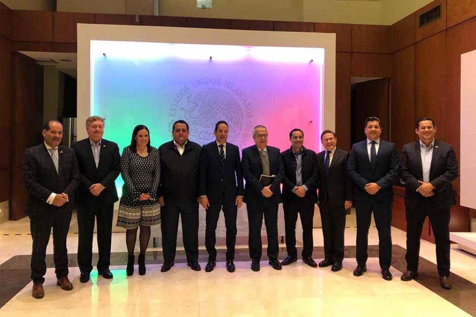 Se reúne gobernador con secretario de Hacienda Se reúne gobernador con secretario de Hacienda