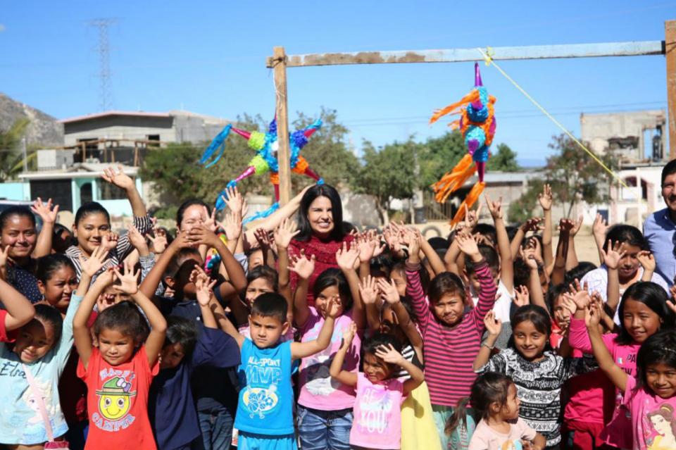 roscareyes2 Comparte Armida Castro rosca de reyes con familias de Vista Hermosa