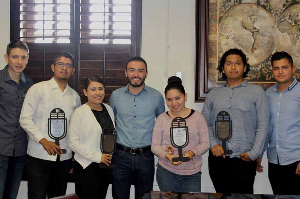 IMJUVE entrega de reconocimientos a los ganadores de “Radio Juventud 2019” IMJUVE entrega de reconocimientos a los ganadores de “Radio Juventud 2019”
