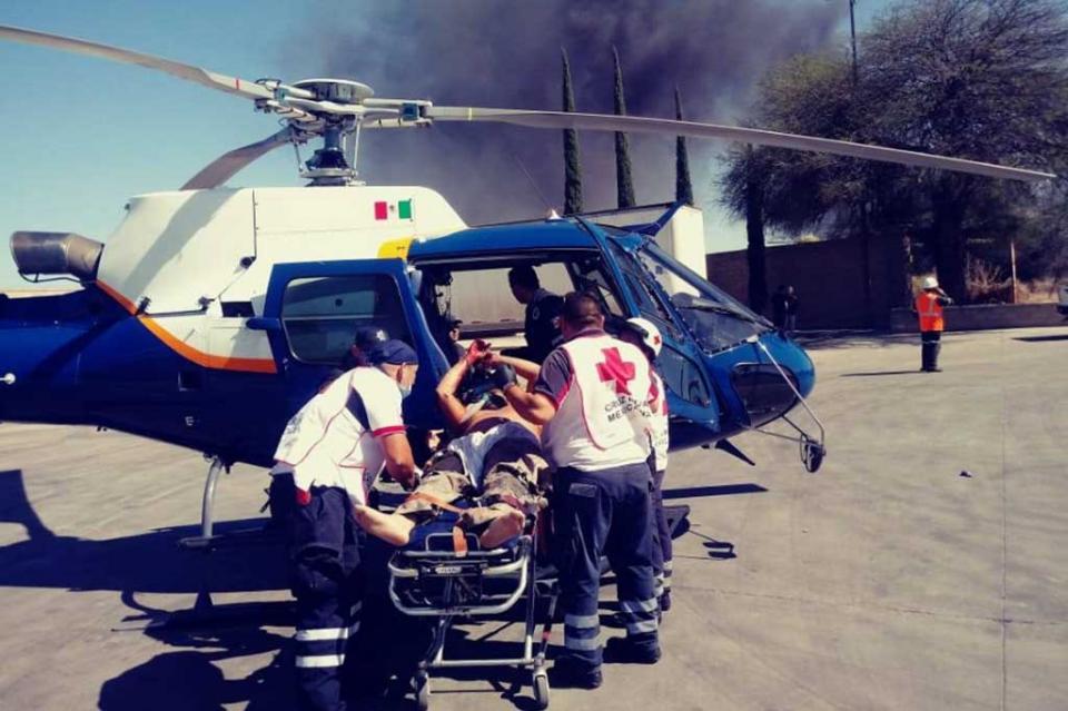 Atienden a heridos tras choque de pipa y ferrocarril en Aguascalientes Atienden a heridos tras choque de pipa y ferrocarril en Aguascalientes