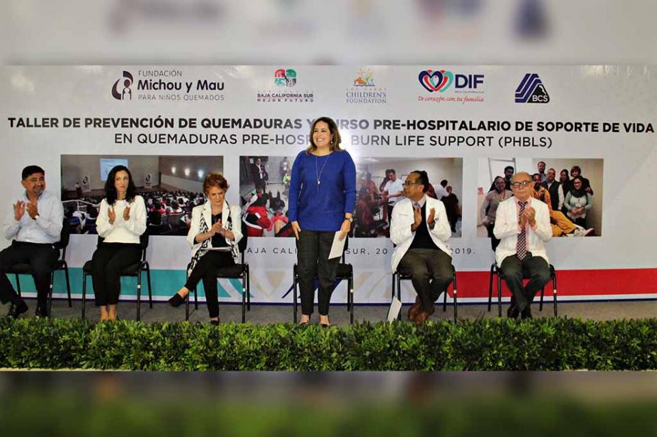 Inaugura SEDIF cursos de atención a pacientes con quemaduras Inaugura SEDIF cursos de atención a pacientes con quemaduras