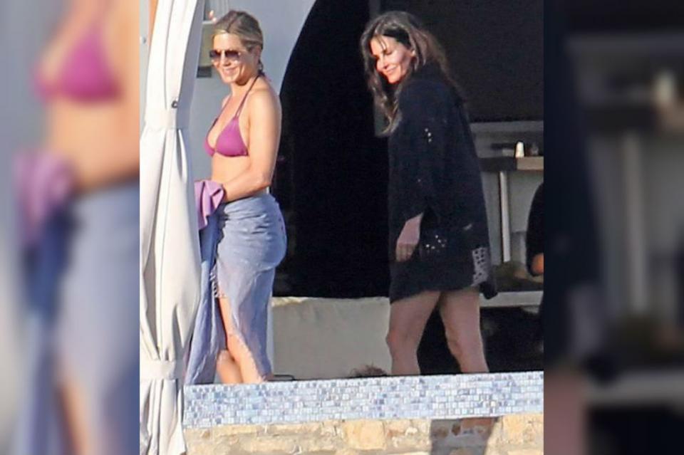 aniston2 Jennifer Aniston celebra sus 50 años en Cabo San Lucas