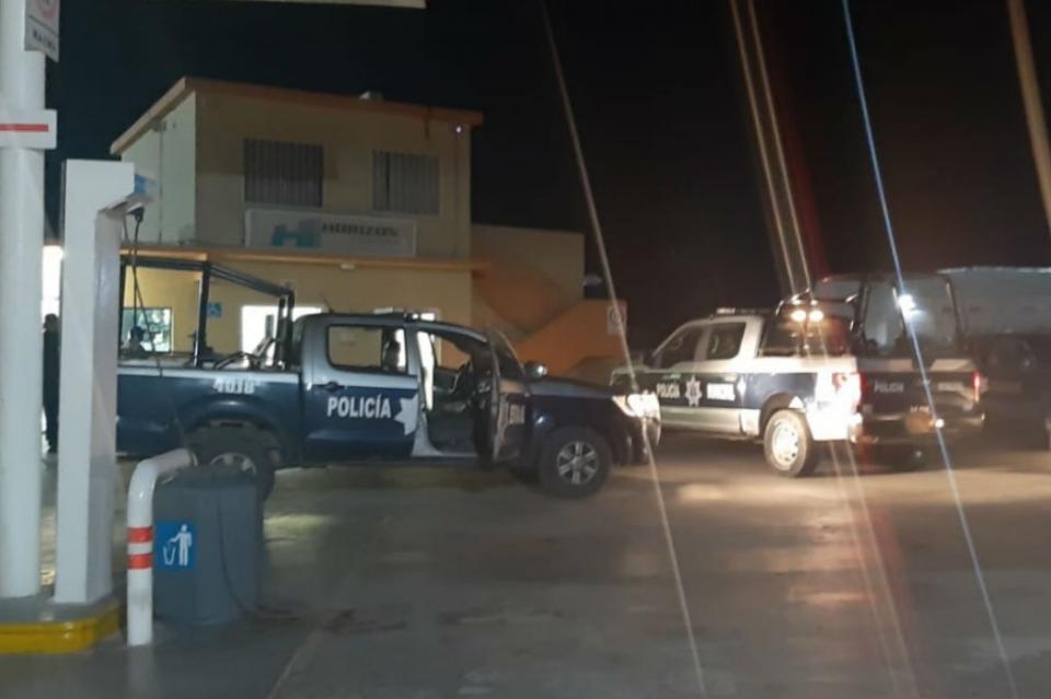 asaltogasolinera2 Roban gasolinera Las Arispas en La Paz y se llevan más de 7 mil pesos