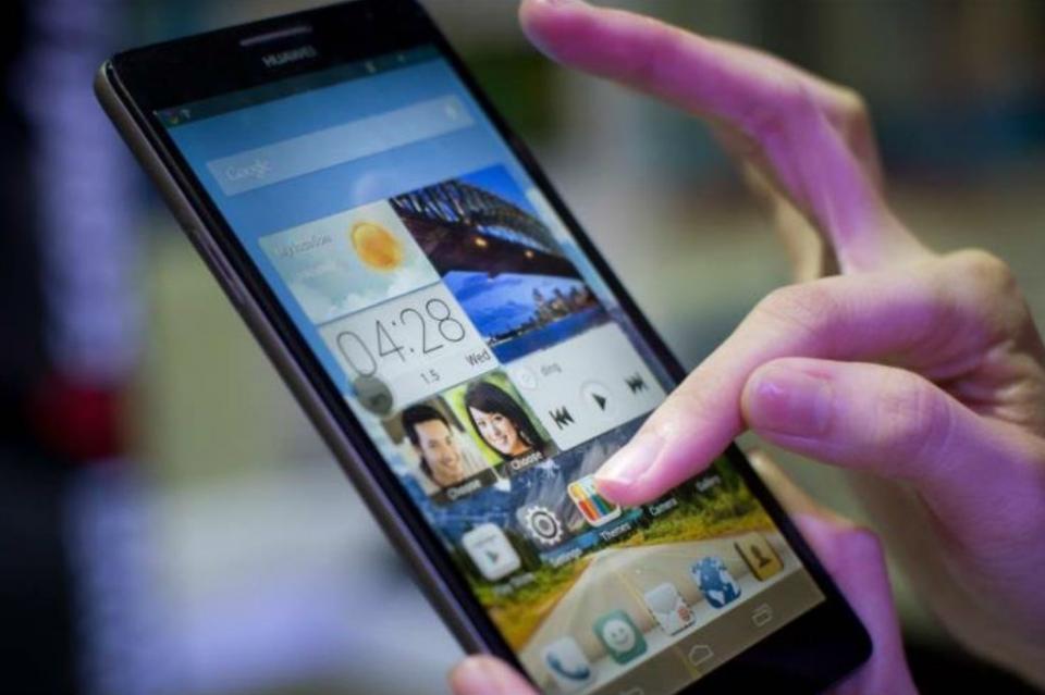 celulares Internautas mexicanos, aficionados de aplicaciones móviles para "ligar"