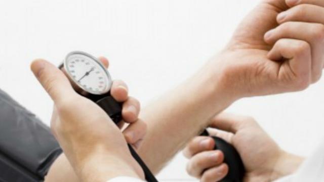presion2 Estrés laboral crónico incrementa riesgo de enfermedad cardiaca y adicciones