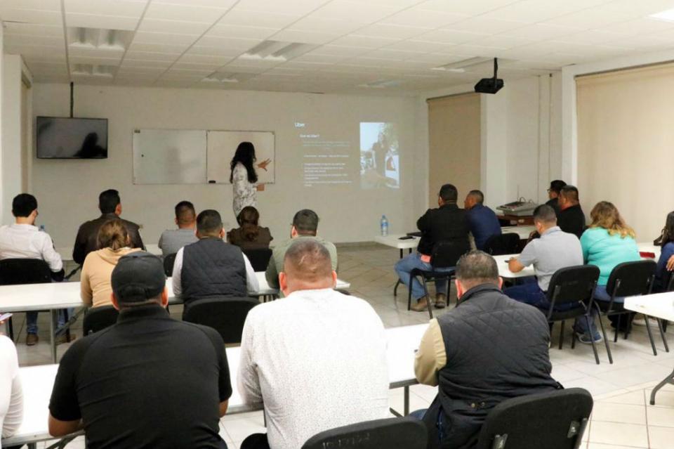 procu Brinda UBER charla a agentes estatales de Investigación Criminal