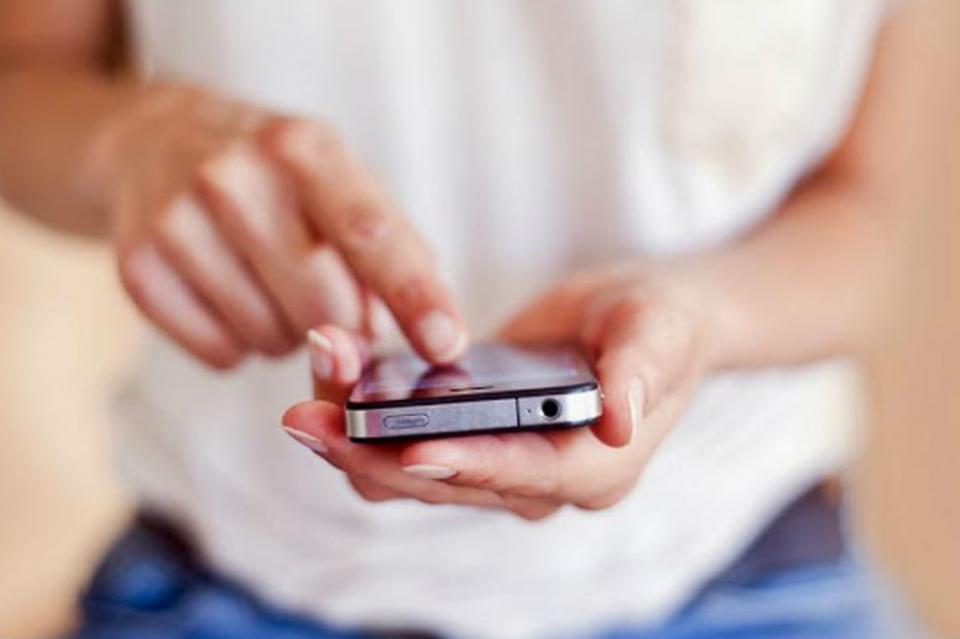 revisarcelular Aplicación móvil podría predecir brotes de COVID-19