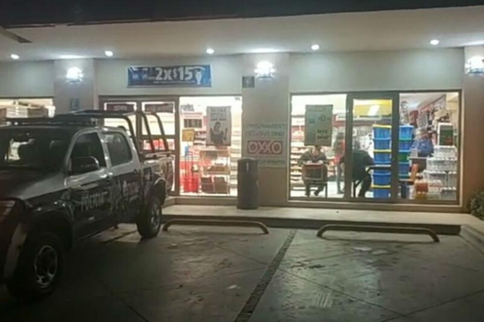 roboexxo2 Otro asalto a mano armada en tienda de conveniencia en La Paz