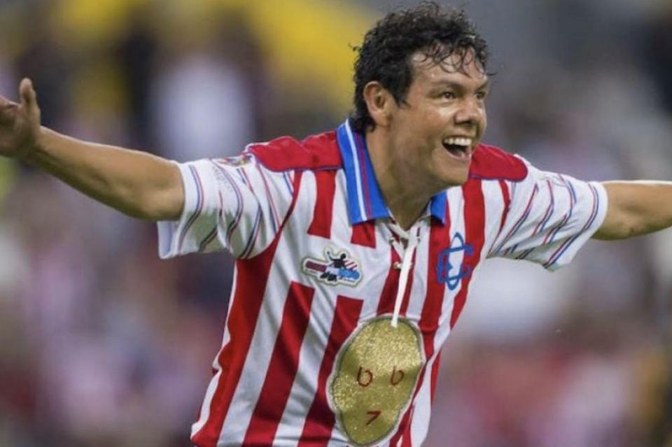 tiburon2 Firmarán autógrafos leyendas del América y Chivas en el Malecón