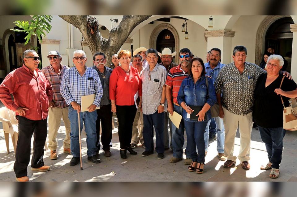 Recibe Secretaria General a Comisariados Ejidales Recibe Secretaria General a Comisariados Ejidales