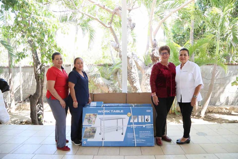 Entrega DIF Los Cabos apoyos a la Unidad Básica de Rehabilitación UBR Entrega DIF Los Cabos apoyos a la Unidad Básica de Rehabilitación UBR