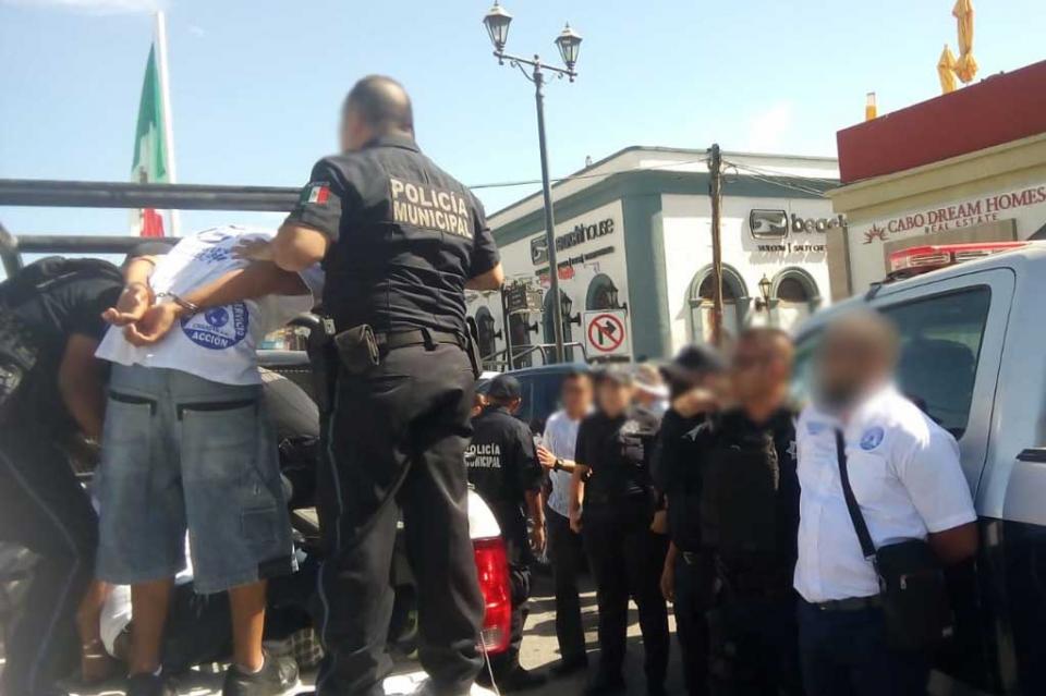 Termina en lesiones manifestación en el palacio municipal Termina en lesiones manifestación en palacio municipal
