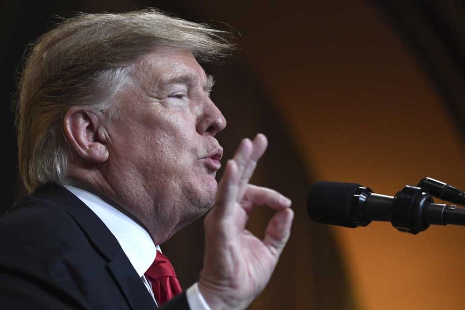 Trump recula en su amenaza de cerrar frontera con México Trump recula en su amenaza de cerrar frontera con México
