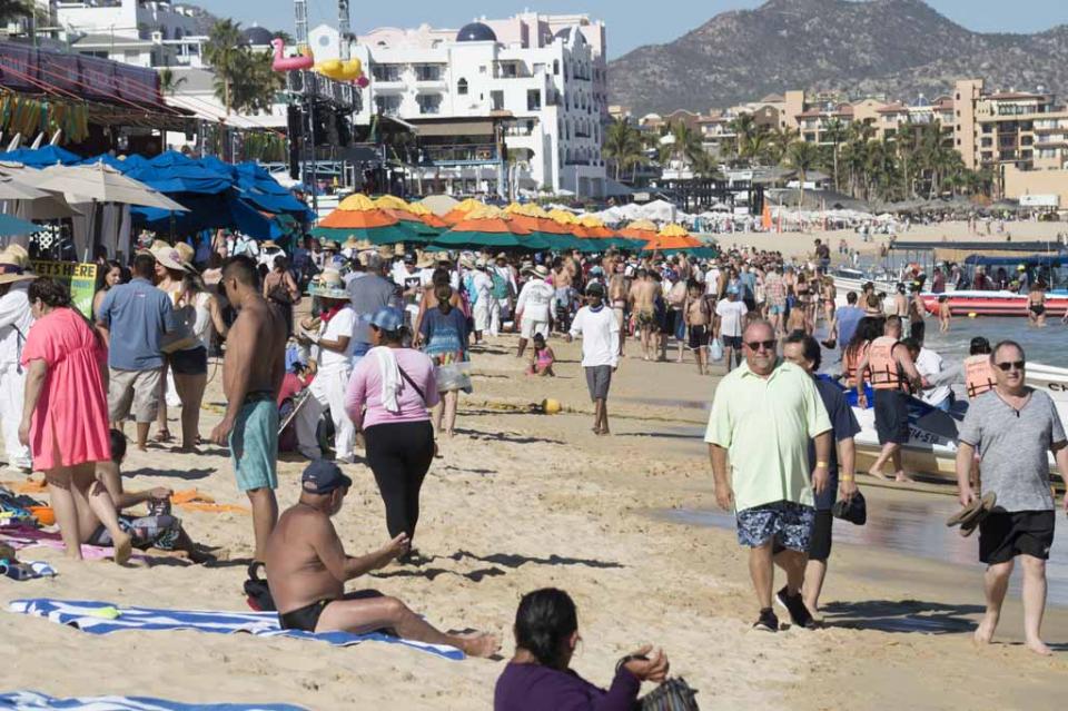 Turistas dejarán en México casi 53 mil mdp en vacaciones de Semana Santa Turistas dejarán en México casi 53 mil mdp en vacaciones de Semana Santa