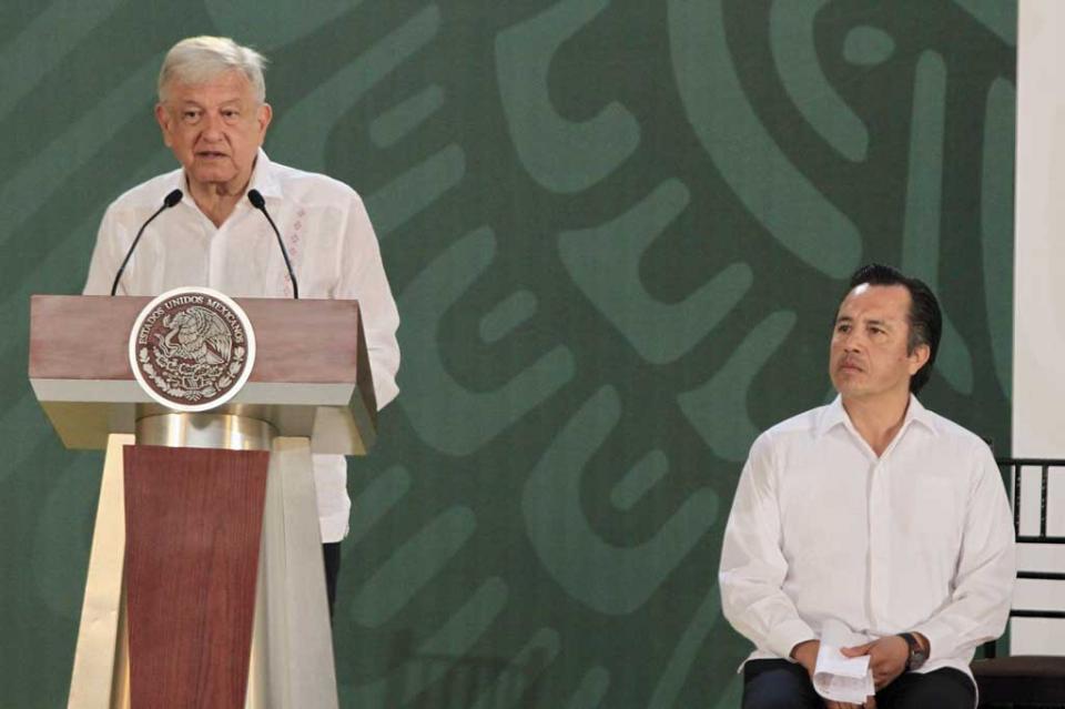 López Obrador se compromete a recobrar paz y tranquilidad en Veracruz López Obrador se compromete a recobrar paz y tranquilidad en Veracruz