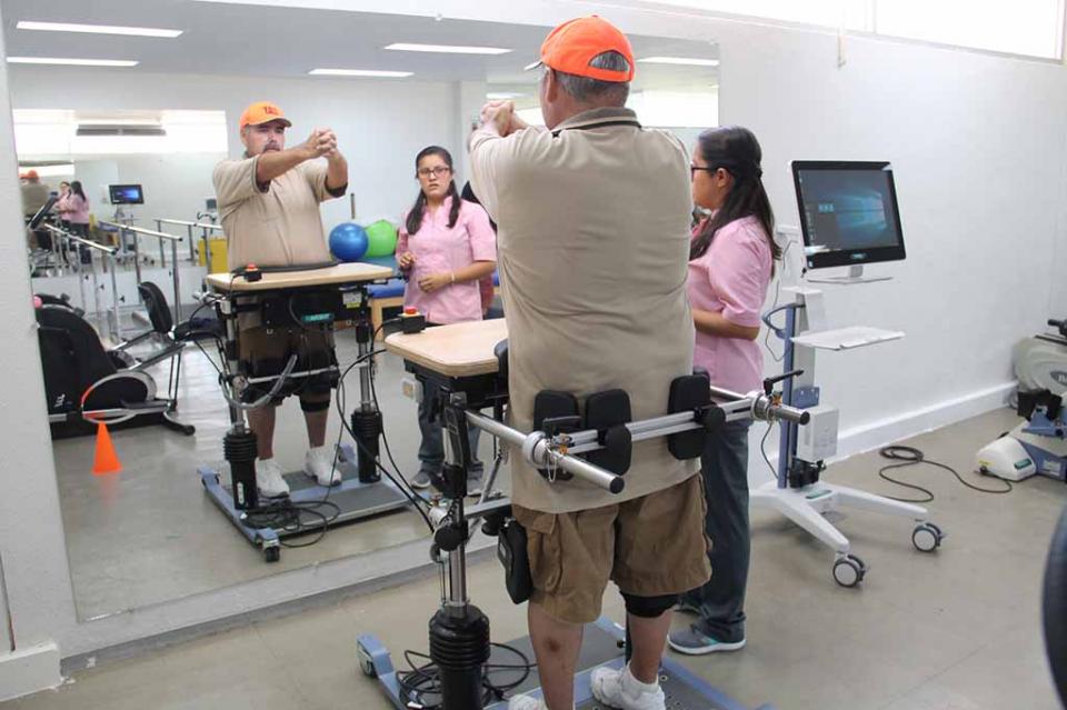 El CREE brinda atención a pacientes con parkinson El CREE brinda atención a pacientes con parkinson