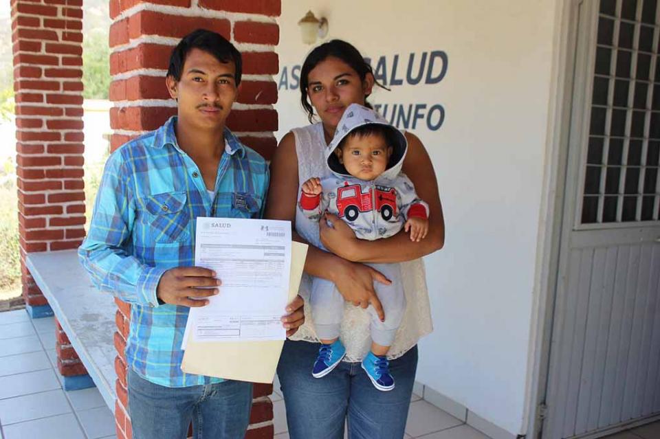 Se acerca el Seguro Popular a sudcalifornianos que carecen de derechohabiencia Se acerca el Seguro Popular a sudcalifornianos que carecen de derechohabiencia
