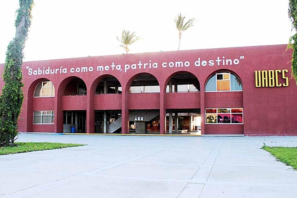 Procederá UABCS al amparo si dictaminan nueva ley orgánica: Adrián de la Rosa Procederá UABCS al amparo si dictaminan nueva ley orgánica: Adrián de la Rosa