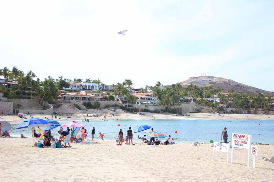 Esfuerzo conjunto entre Servicios Públicos y Oomsapaslc para asistir a bañistas en playas Esfuerzo conjunto entre Servicios Públicos y Oomsapaslc para asistir a bañistas en playas