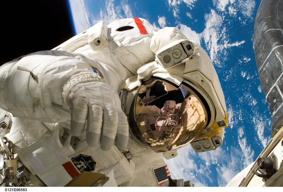 Presenta científico mexicano a la NASA proyecto de cultivo de plantas Presenta científico mexicano a la NASA proyecto de cultivo de plantas