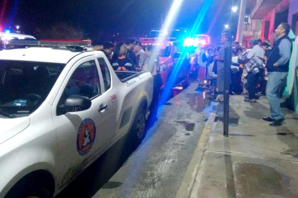 Desalojan a 149 personas por inundaciones tras lluvias en Tehuacán Desalojan a 149 personas por inundaciones tras lluvias en Tehuacán