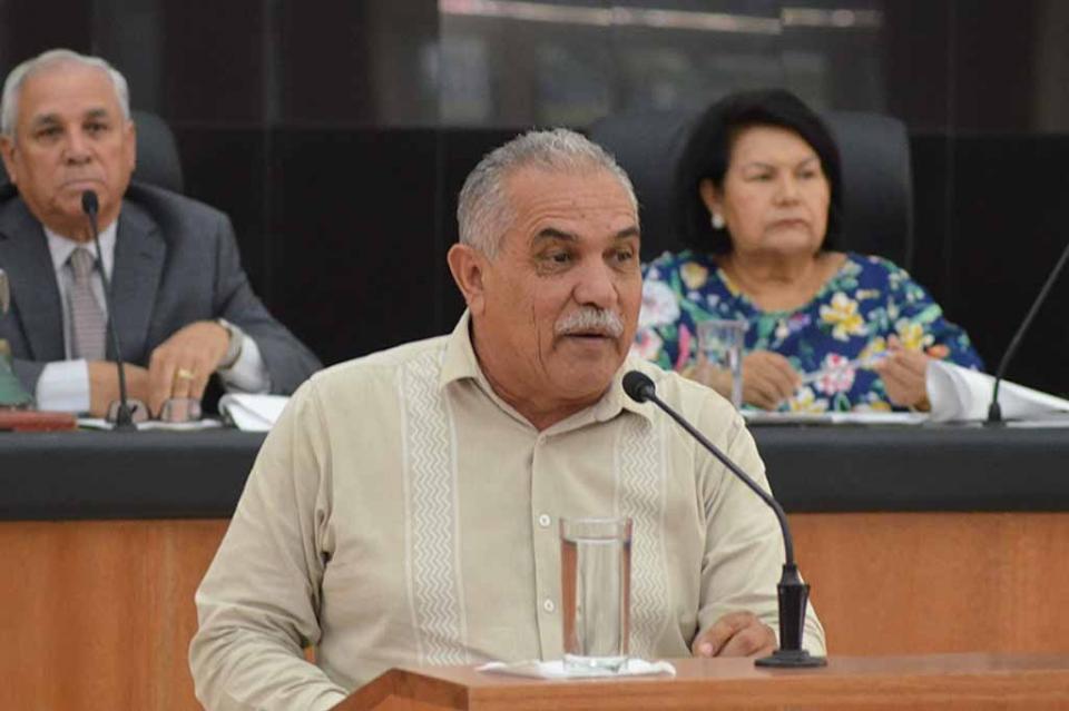 En Mulegé vecinos pagan al Gobierno Municipal por un servicio que no reciben: Dip, Marcelo Armenta En Mulegé vecinos pagan al Gobierno Municipal por un servicio que no reciben: Dip, Marcelo Armenta