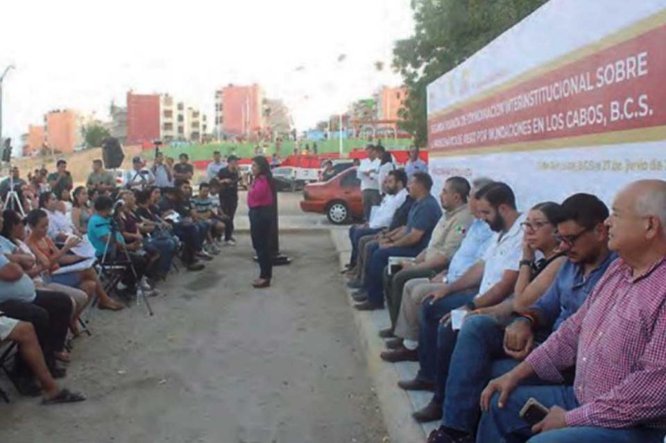 Obligarán a Homex se presente la próxima semana en Chula Vista; vecinos piden reubicación Obligarán a Homex se presente la próxima semana en Chula Vista; vecinos piden reubicación