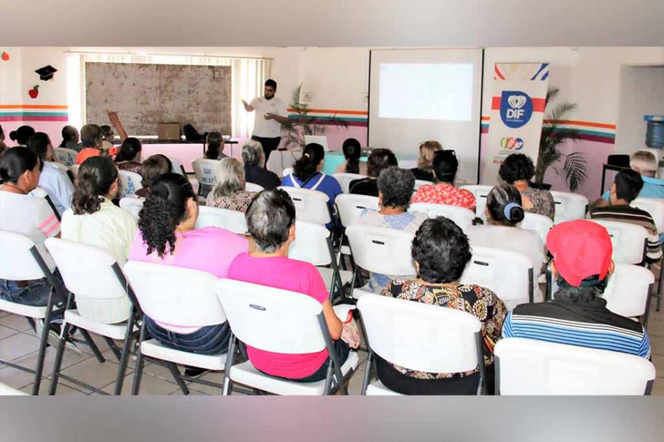 Se promueven hábitos saludables en centros de desarrollo comunitarios en La Paz Se promueven hábitos saludables en centros de desarrollo comunitarios en La Paz