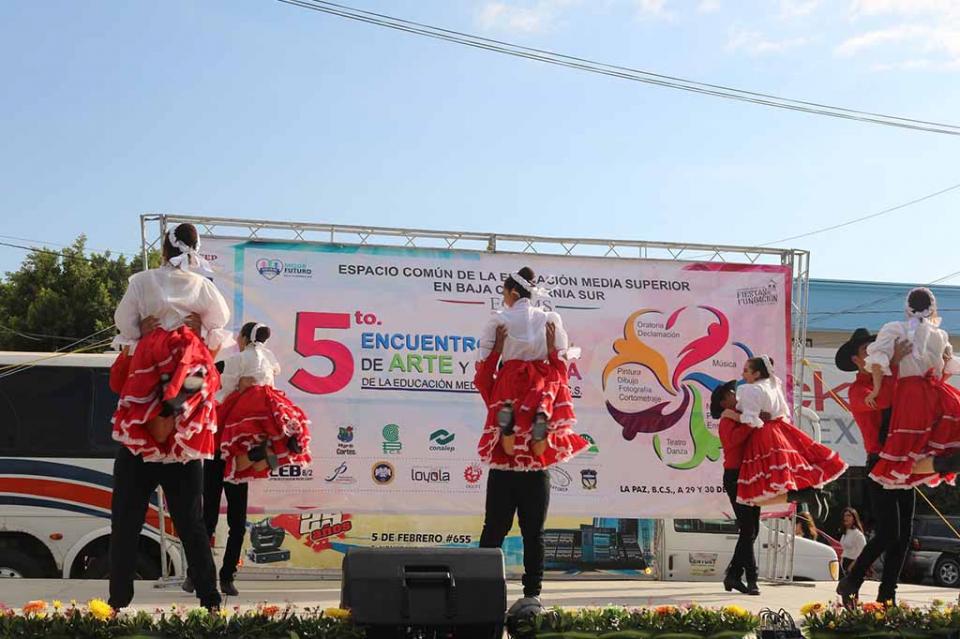 Culmina con festival y concurso de canto V Encuentro Estatal de arte y Cultura de Media Superior Culmina con Festival y Concurso de Canto V Encuentro Estatal de Arte y Cultura de Media Superior