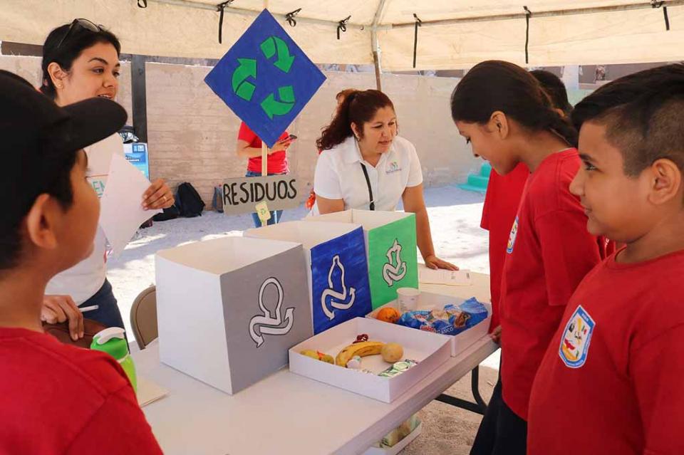 Participan más de 200 alumnos en programa Sembremos un Mejor Futuro Participan más de 200 alumnos en programa Sembremos un Mejor Futuro
