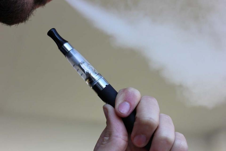 Los cigarrillos electrónicos son "indudablemente dañinos", advierte la OMS Los cigarrillos electrónicos son "indudablemente dañinos", advierte la OMS