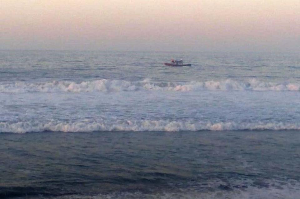 Buscan persona desaparecida en el mar en San José del Cabo Buscan persona desaparecida en el mar en San José del Cabo