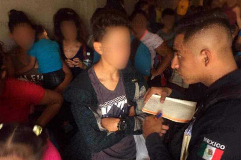 Rescatan a 108 migrantes hondureños en Tabasco Rescatan a 108 migrantes hondureños en Tabasco