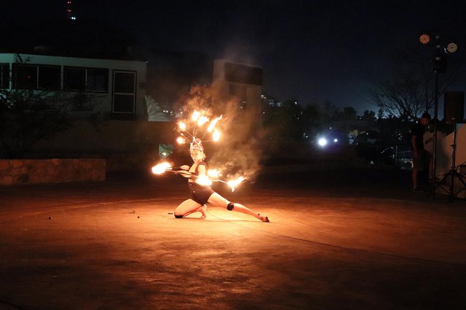 “Noches De Plenilunio” un espacio de expresión cultural que fomenta el Gobierno Municipal “Noches De Plenilunio” un espacio de expresión cultural que fomenta el Gobierno Municipal