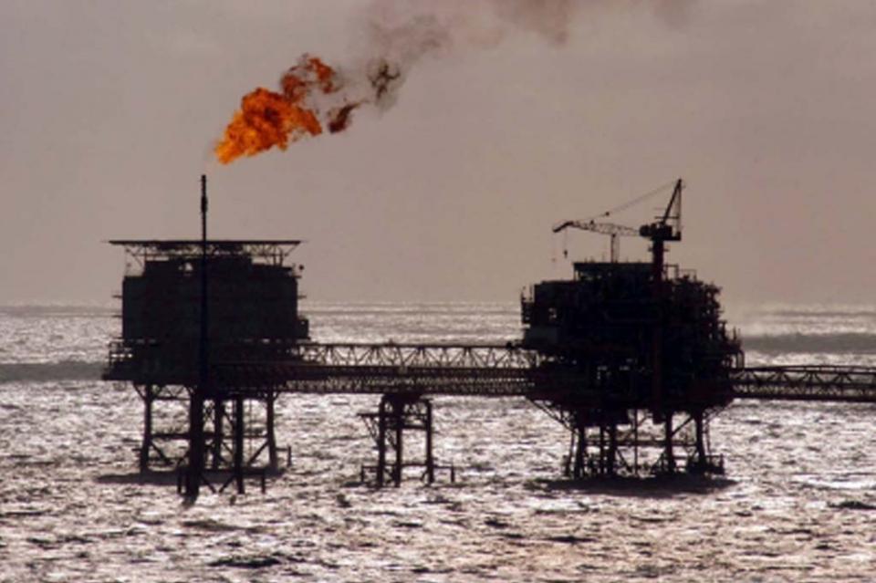 Pemex invertirá más de mil 600 mdp en un pozo en aguas someras Pemex invertirá más de mil 600 mdp en un pozo en aguas someras