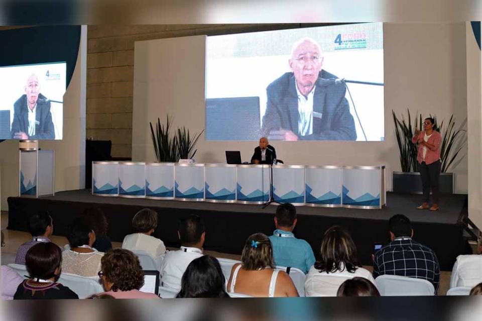 Avanza por buen camino la educación de BCS: Serafín Antúnez Avanza por buen camino la educación de BCS: Serafín Antúnez
