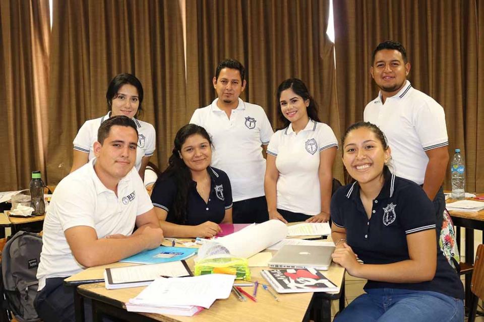 Se fortalecen escuelas normales de BCS con movilidad académica internacional Se fortalecen escuelas normales de BCS con movilidad académica internacional
