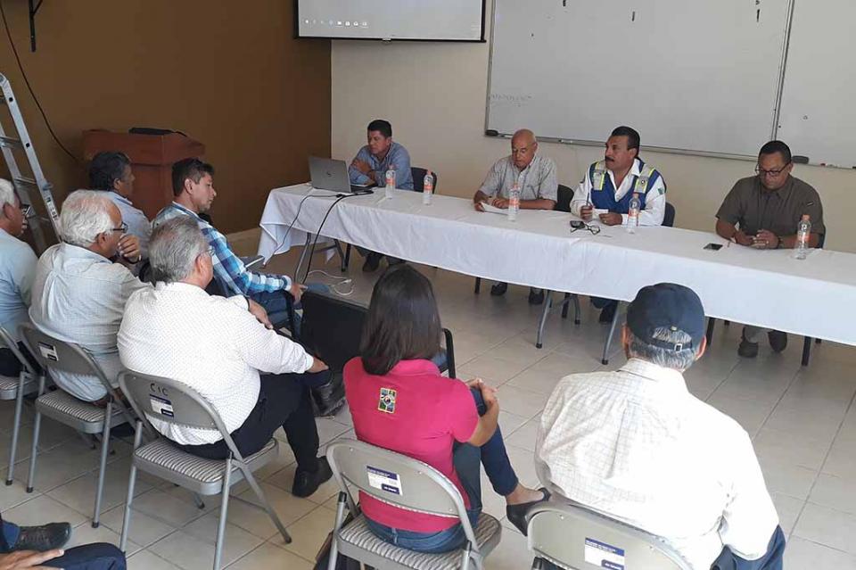 Gobierno del Estado y Ayuntamiento de La Paz, coordinan acciones de Protección Civil Gobierno del Estado y Ayuntamiento de La Paz, coordinan acciones de Protección Civil