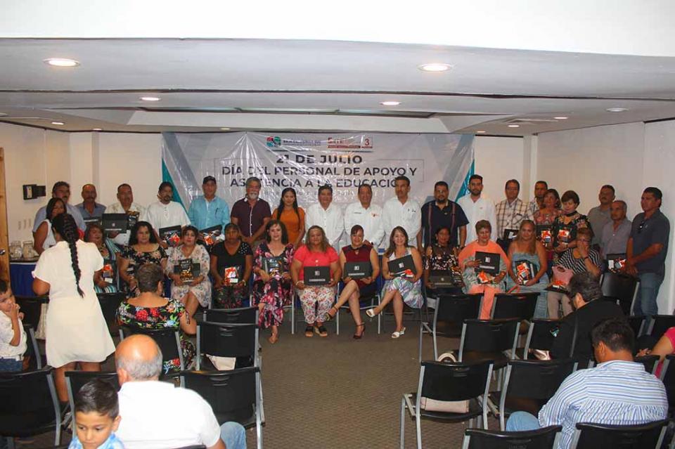 Con su labor comprometida, trabajadores de apoyo y asistencia a la educación cumplen con la sociedad de BCS y sistema educativo: SNTE Con su labor comprometida, trabajadores de apoyo y asistencia a la educación cumplen con la sociedad de BCS y sistema educativo: SNTE