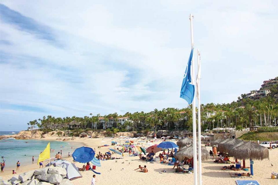 Con 19 playas Blue Flag, equipadas con salvavidas y sillas anfibio, Zofemat se declara lista para recibir a vacacionistas de verano Con 19 playas Blue Flag, equipadas con salvavidas y sillas anfibio, Zofemat se declara lista para recibir a vacacionistas de verano