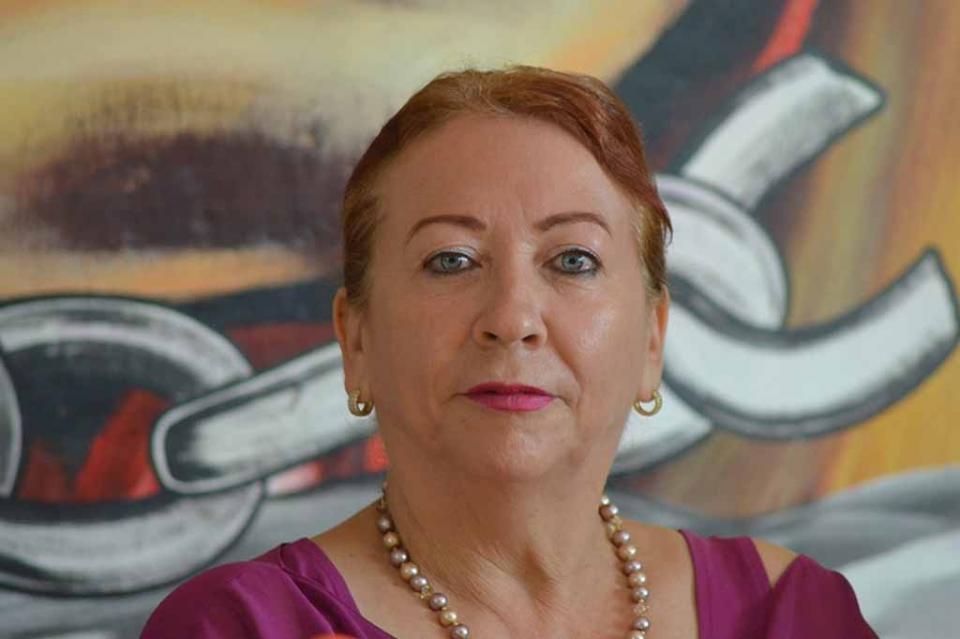 Insistirá Dip. Mercedes Maciel en mejoramiento de suministro de agua y energía eléctrica en BCS Insistirá Dip. Mercedes Maciel en mejoramiento de suministro de agua y energía eléctrica en BCS