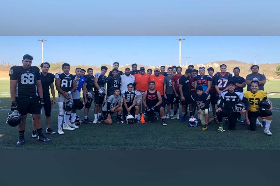 Los Cabos exporta jugadores de futbol americano a Puebla Los Cabos exporta jugadores de futbol americano a Puebla