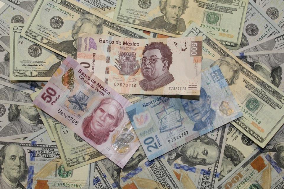 Peso suma quinta semana consecutiva de pérdidas Peso suma quinta semana consecutiva de pérdidas