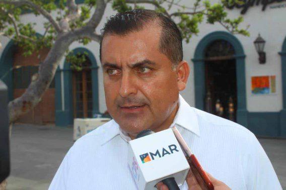 “Le compete a Gobierno municipal revisar Reglamento de Imagen Urbana” Luis Alberto González “Le compete a Gobierno municipal revisar Reglamento de Imagen Urbana” Luis Alberto González