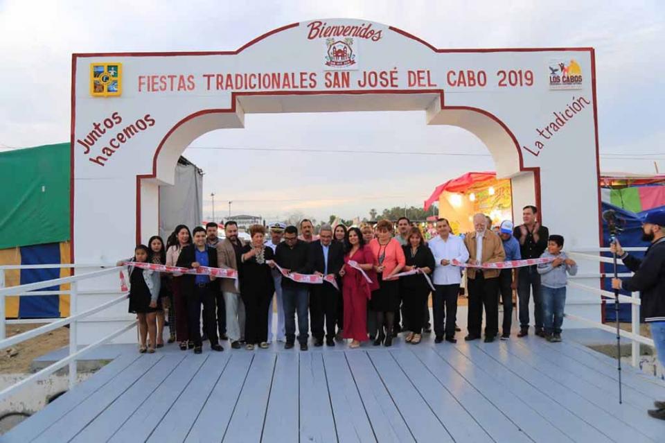 Durante su Primer Año, la XIII Administración ha trabajado en el fomento y rescate de las Tradiciones Cabeñas Durante su Primer Año, la XIII Administración ha trabajado en el fomento y rescate de las Tradiciones Cabeñas