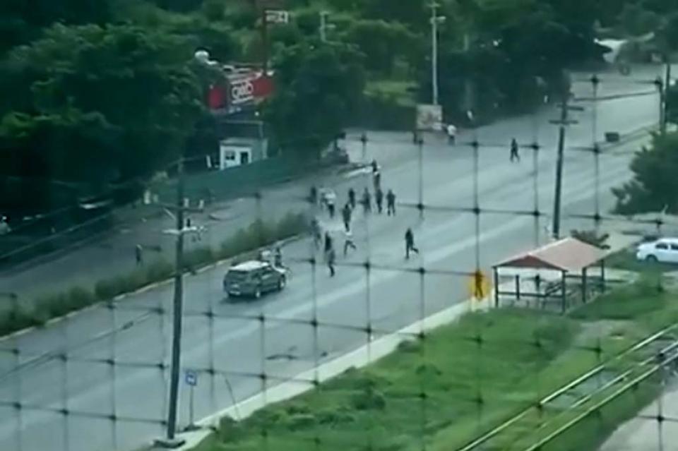 Reportan fuga de al menos de 20 reos de penal de Culiacán Reportan fuga de al menos de 20 reos de penal de Culiacán