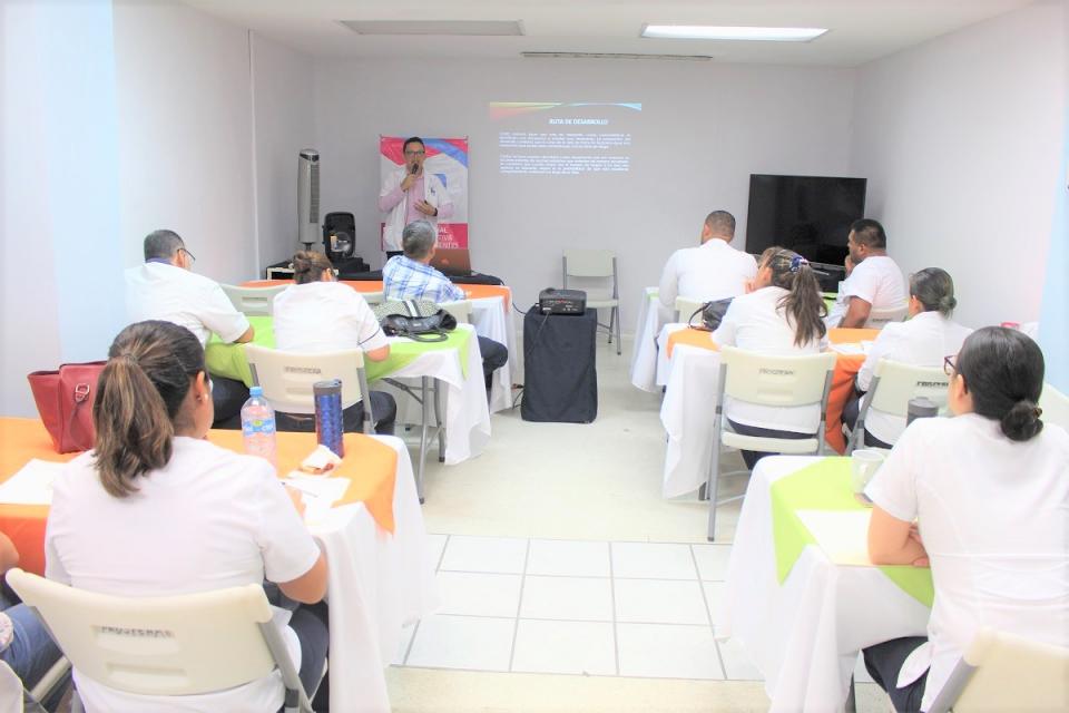 Fortalece salud atención integral del adolescente en temas de sexualidad Fortalece salud atención integral del adolescente en temas de sexualidad