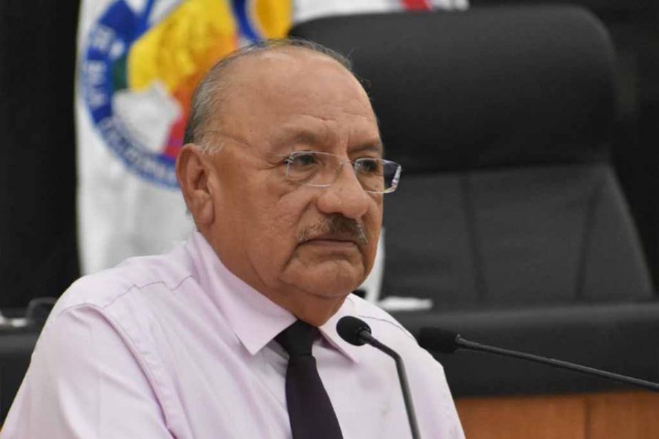 Proponen cambiar nombre a secundarias técnica 10 y 17 Proponen cambiar nombre a secundarias técnica 10 y 17